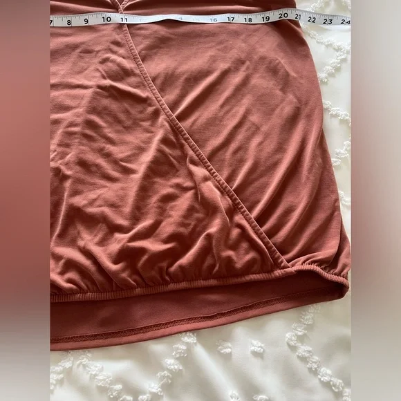 Moa Moa Top Rust Wrap With Cutout Size Large tank sleeveless blouse draped - Picture 8 of 9